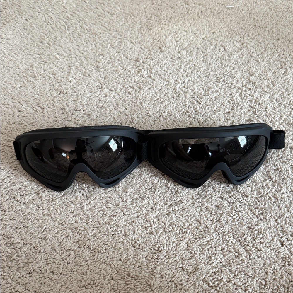 Black Ski Goggles